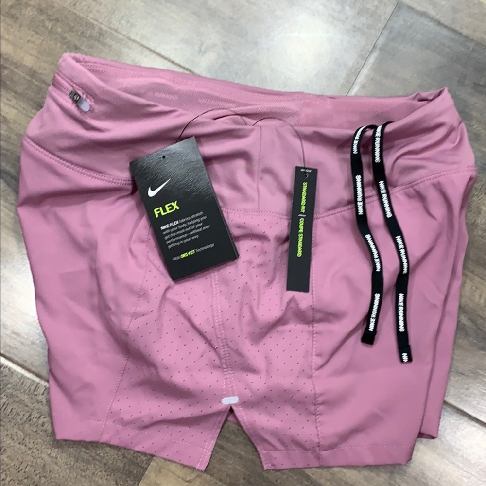 NIKE Women’s running shorts with Dri-Fit Technolog - Picture 10 of 16
